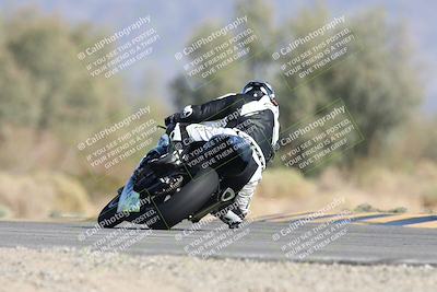 media/Oct-04-2025-CVMA (Sat) [[408bcdd6e4]]/Race 13-Amateur Supersport Open/